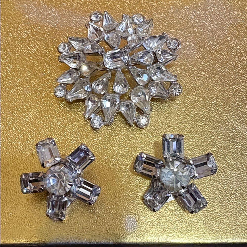 Vintage Silver & Rhinestone Starburst Brooch & Clip-on Earrings Jewelry Set